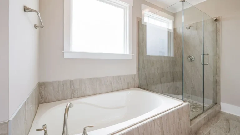 Can-I-renovate-my-bathroom-for-10000-3