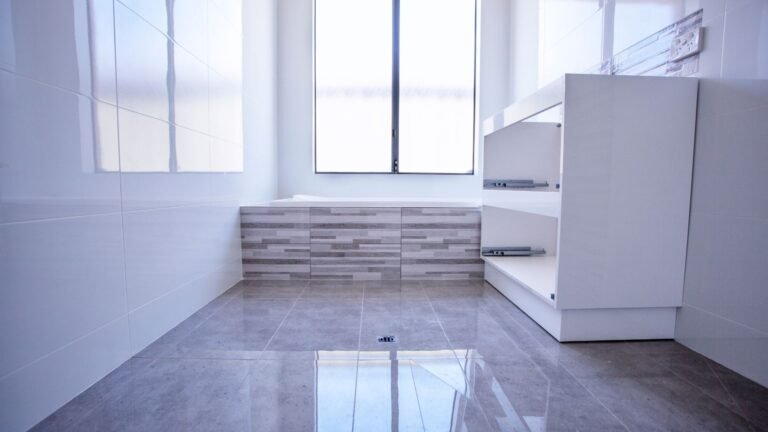 How much does it cost to renovate a bathroom in Hamilton (10)